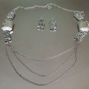 Costume jewelry set.